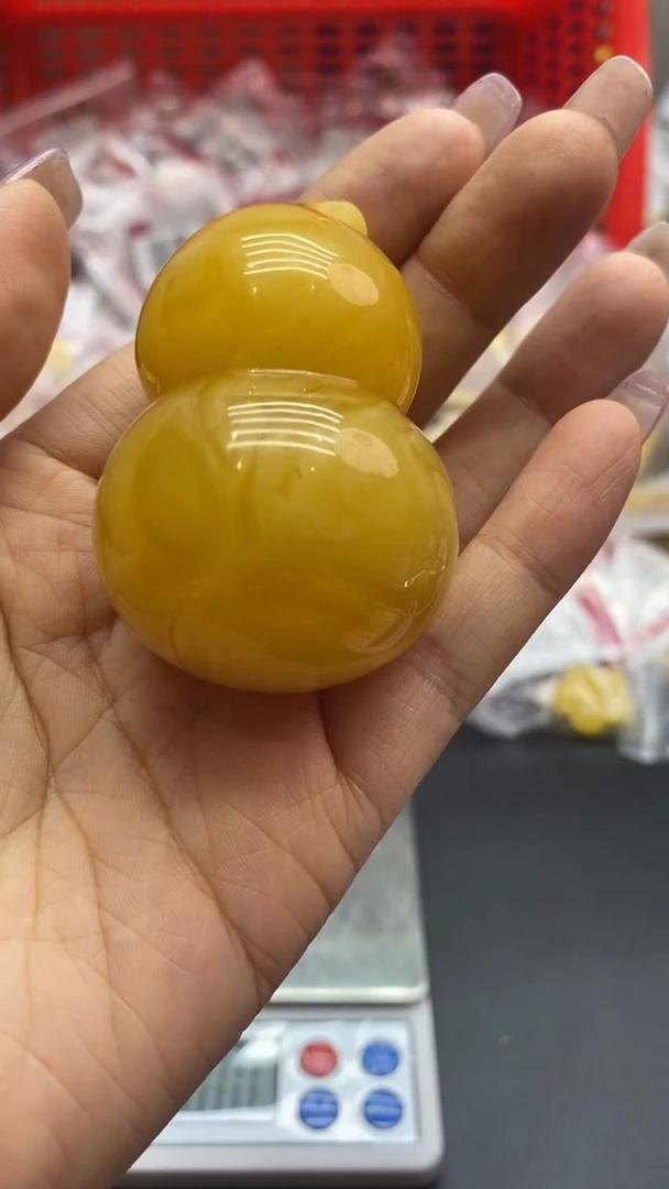 琥珀未镶嵌珠宝奇石1066