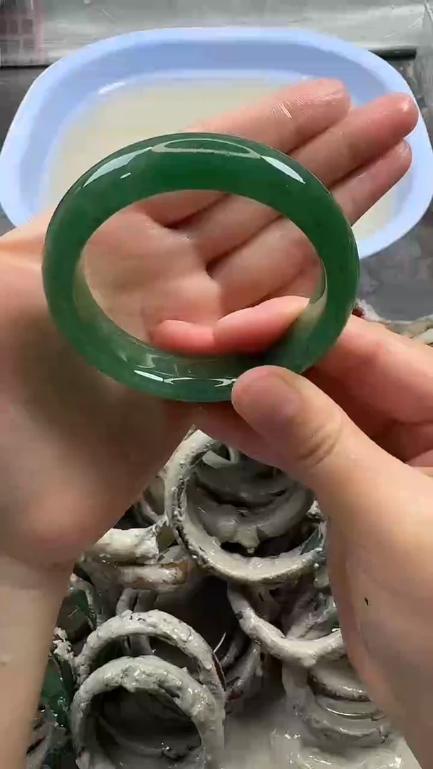 未镶嵌手镯石英质玉9