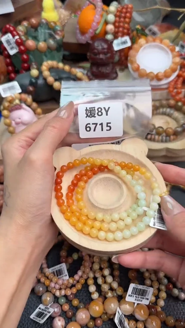 【闪购商品】石英质玉手链未镶嵌8Y6715