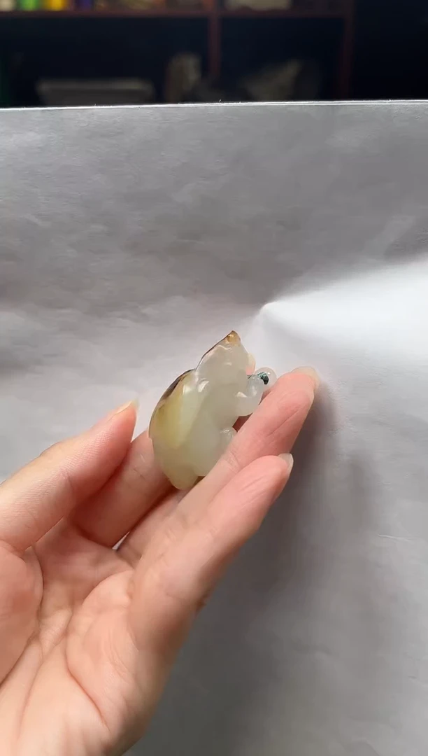 颈饰未镶嵌和田玉兔***爱吊坠