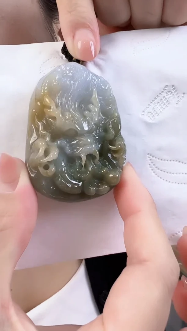 翡翠未镶嵌吊坠(不含链)孤品翡翠A货龙牌吊坠