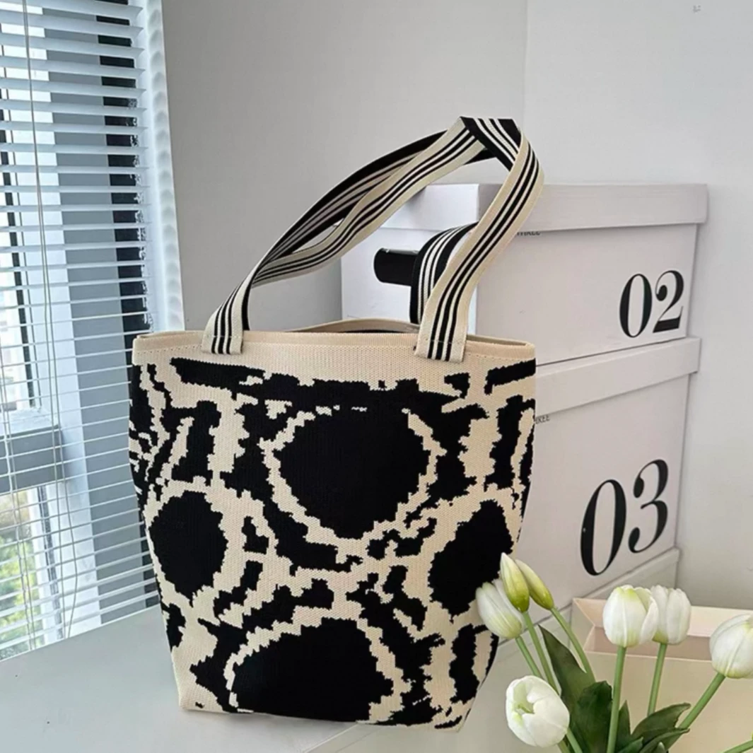 学院风文艺风托特包条纹单肩包黑白时尚撞色地雷系针织包