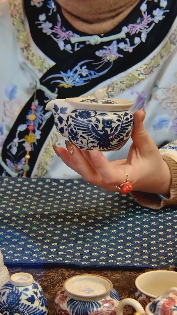 【闪购商品】茶具宝瓶150毫升手绘