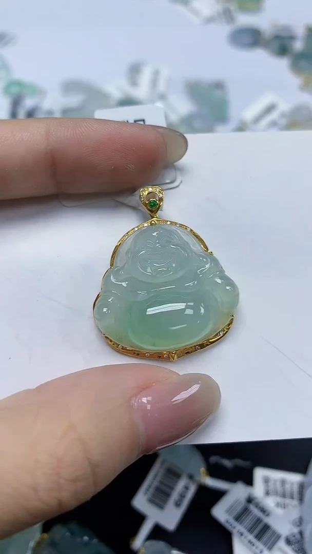 翡翠18K金镶嵌颈饰天然缅甸翡翠A货