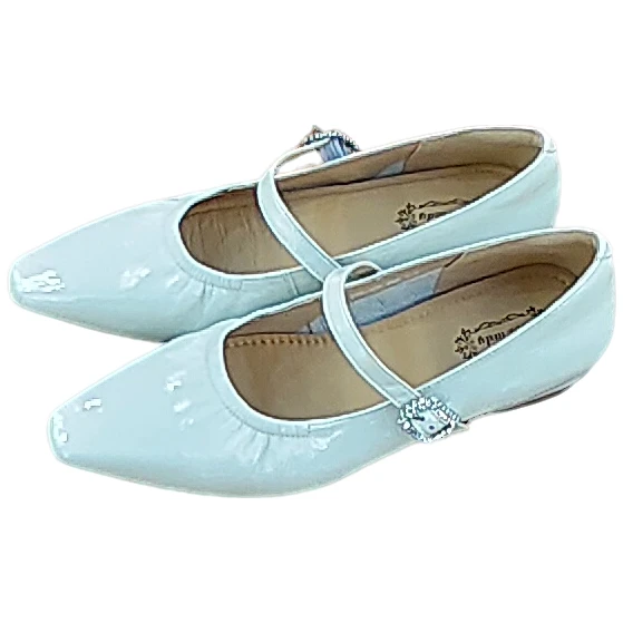 女款纯皮内增浅口小单鞋时尚