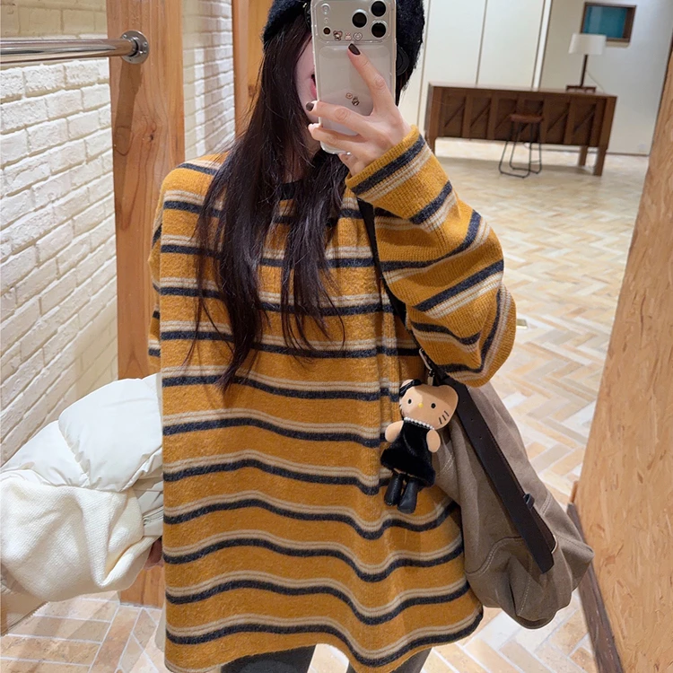 仿兔毛绒条纹长袖毛衣2025秋冬新款加厚粗针保暖宽松慵懒针织上衣