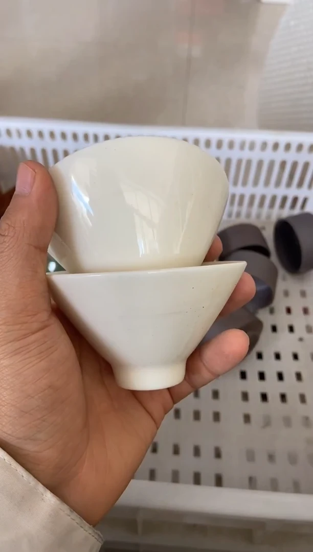 杯无运费险有瑕疵的摄影的产品有使用过的痕迹有点脏介意勿拍