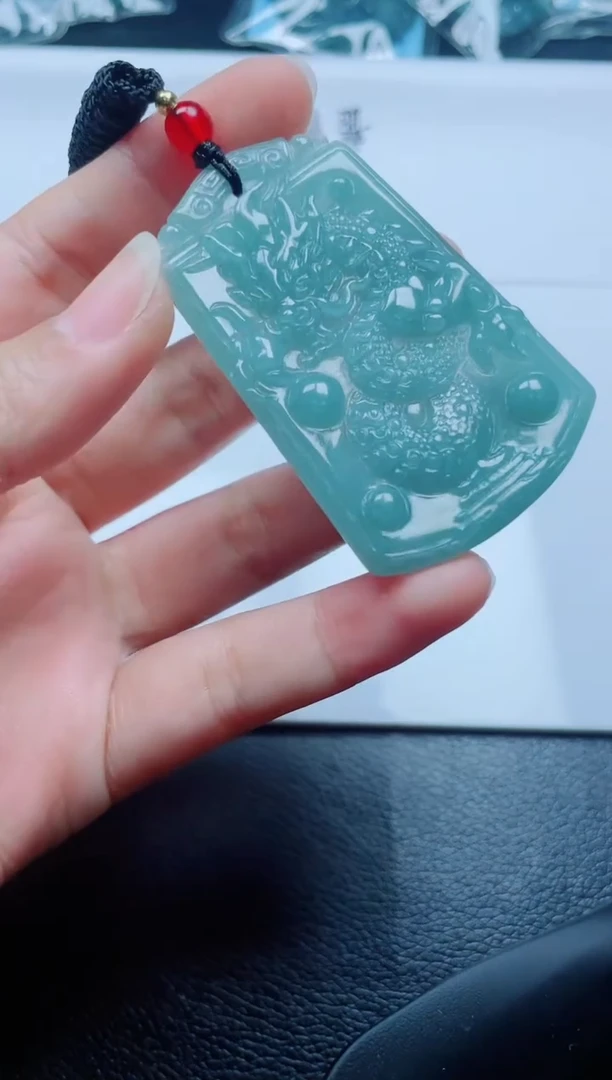 翡翠未镶嵌颈饰多样性发货随机一件发货-大龙牌
