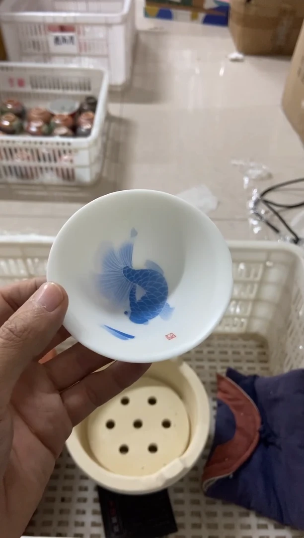 杯无运费险有瑕疵的摄影的产品有使用过的痕迹有点脏介意勿拍