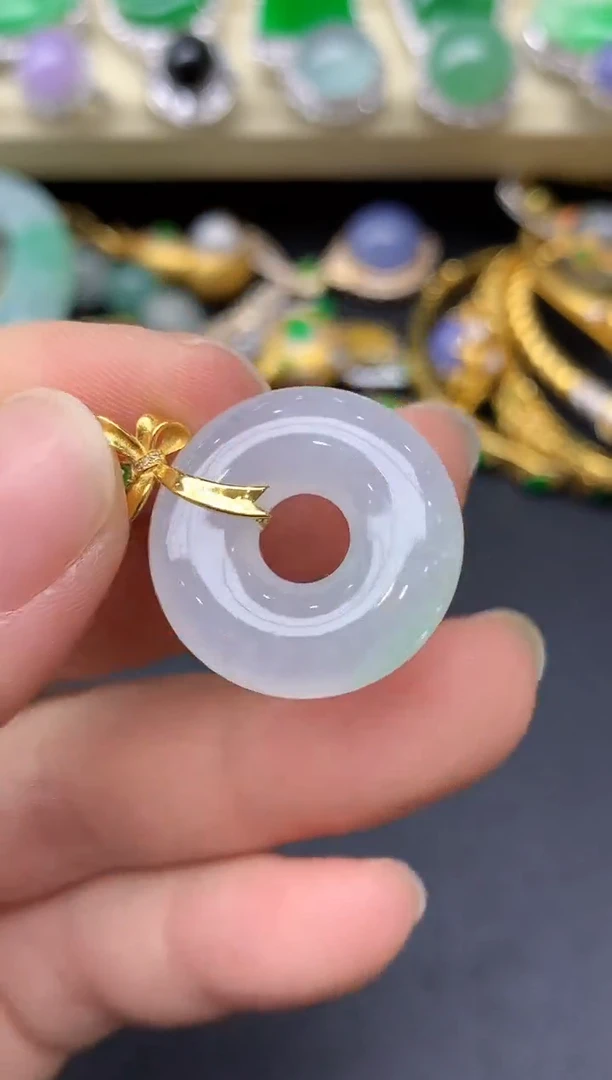 颈饰18K金镶嵌翡翠40-雪姐翡翠天天见