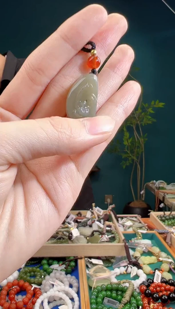 颈饰未镶嵌和田玉多样性发货 拍一单发一个