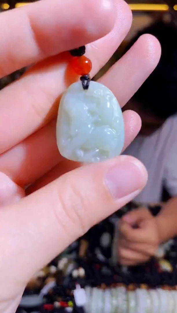 颈饰未镶嵌和田玉1