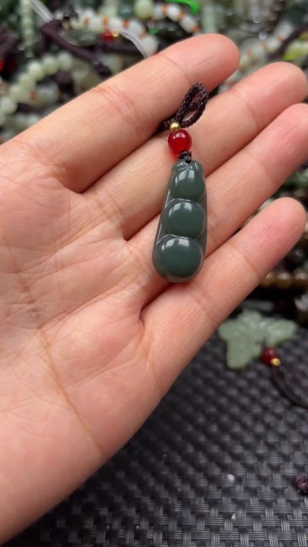 【闪购商品】和田玉颈饰未镶嵌.