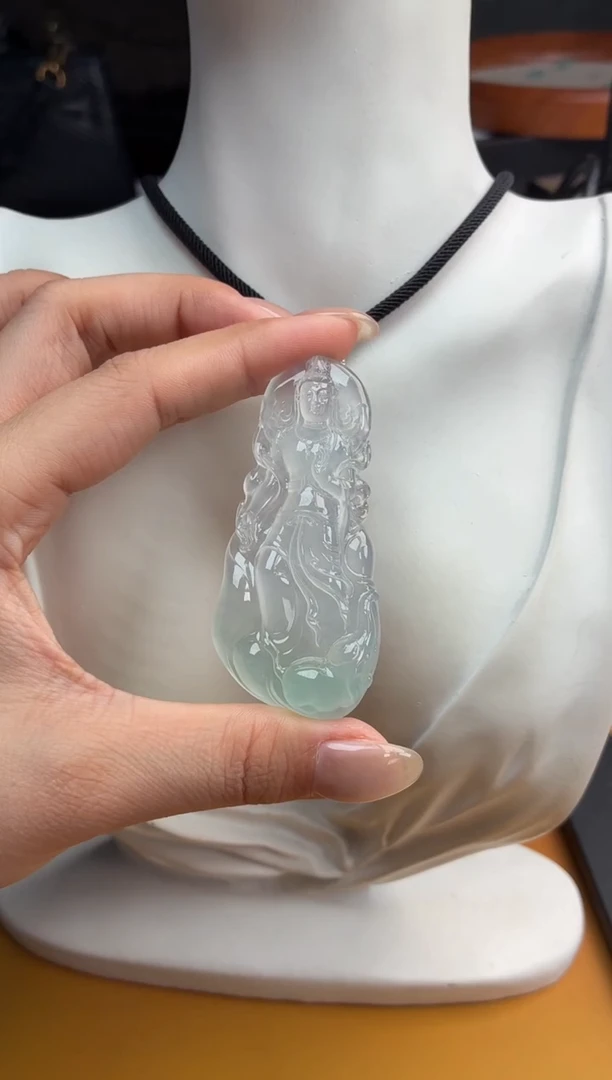 吊坠(不含链)未镶嵌翡翠50 普贤菩萨 66.7 30.4 10.7