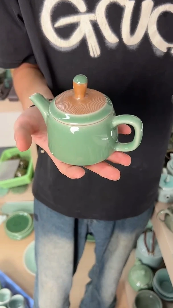 龙泉云间青瓷小米茶器