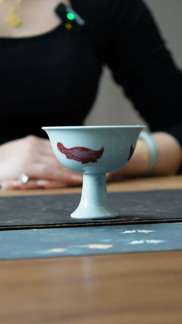 宁封窑釉里红高足三鱼杯