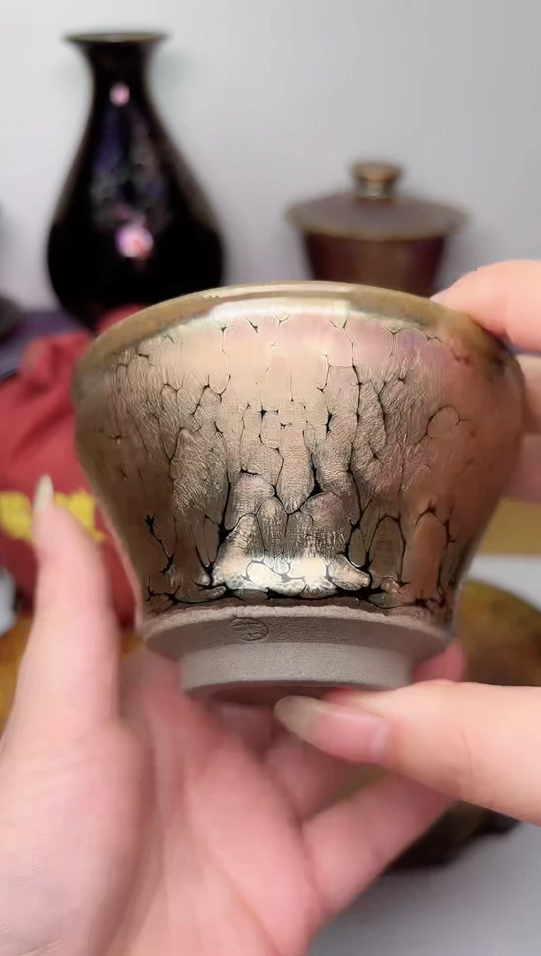 【闪购商品】茶盏春申阁福利1只，微微瑕冠军盏