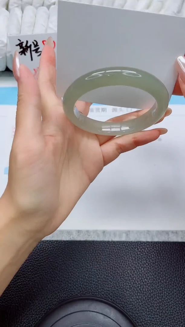 未镶嵌手镯石英质玉319-59.2
