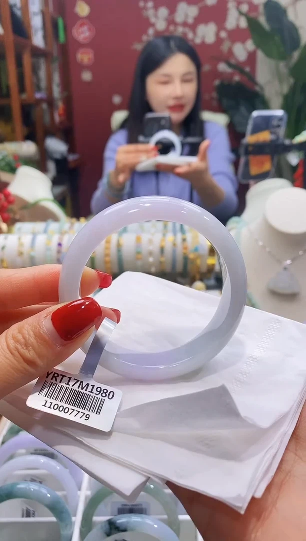 【闪购商品】翡翠手镯未镶嵌43宽胎春彩56.0/15.0*7.7