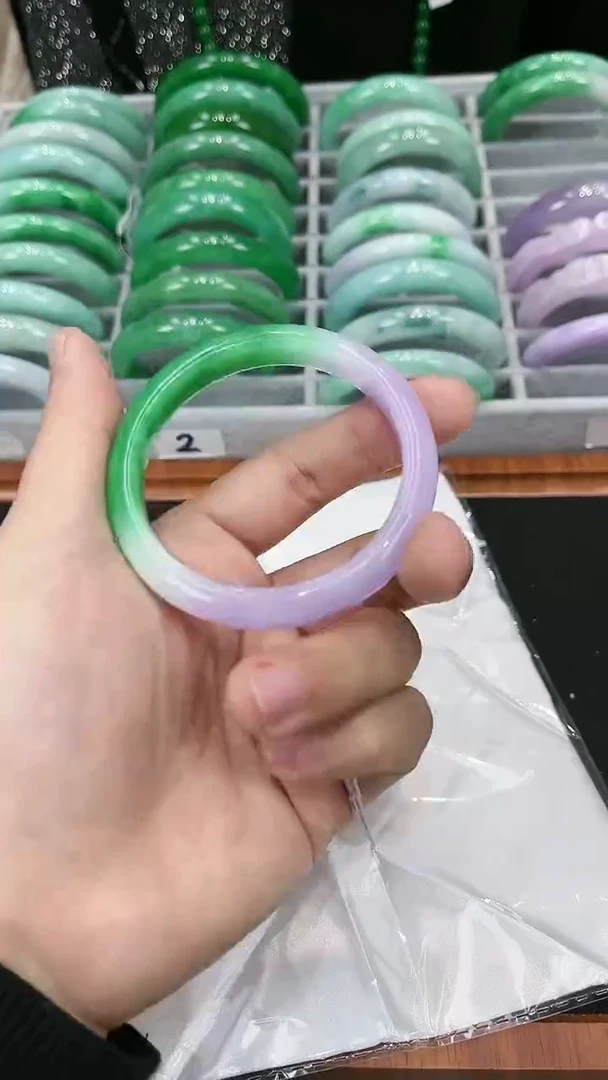 【闪购商品】砖雕s63春带彩手镯 圈口56.5