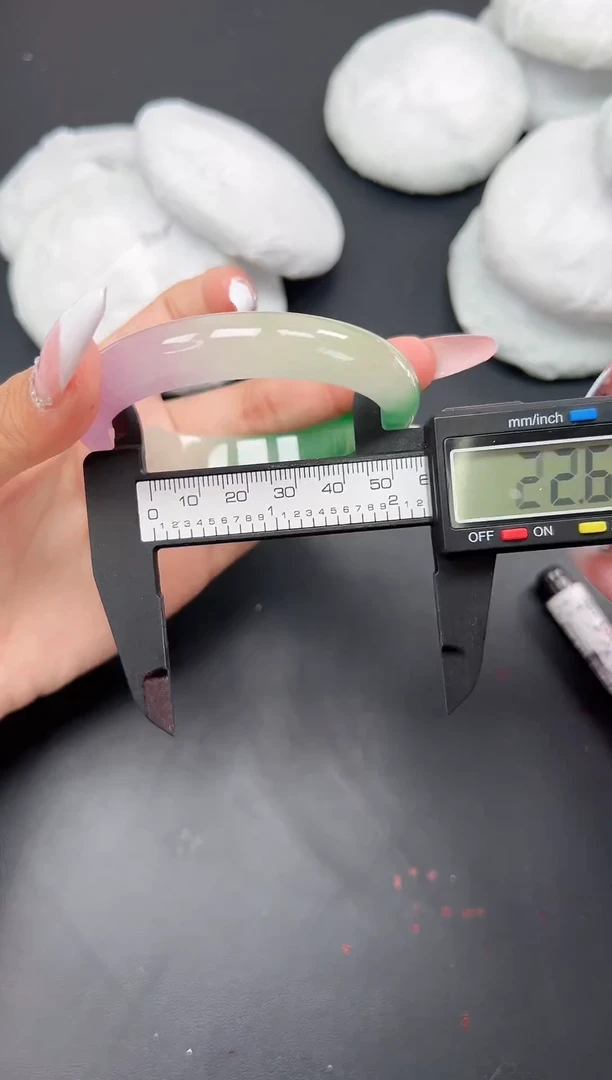 精品手镯，一物一拍J-066