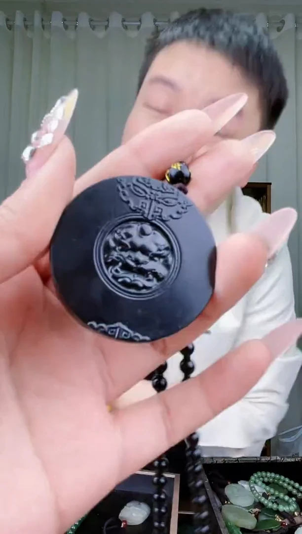 【闪购商品】和田玉挂件未镶嵌拍一发一，多样性发货！