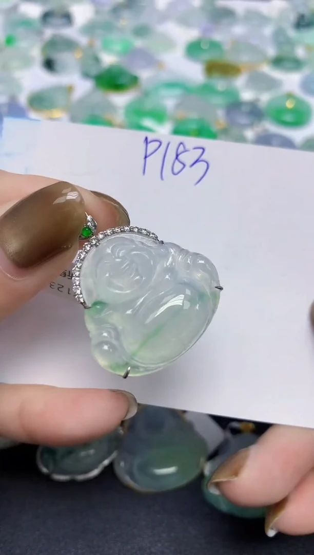 颈饰18K金镶嵌翡翠天然缅甸翡翠A货翡翠百元以上9元证书费自理