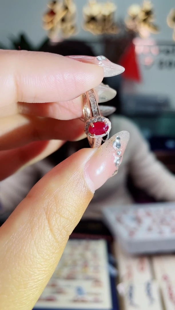 【闪购商品】红宝石戒指银S925镶嵌戒指