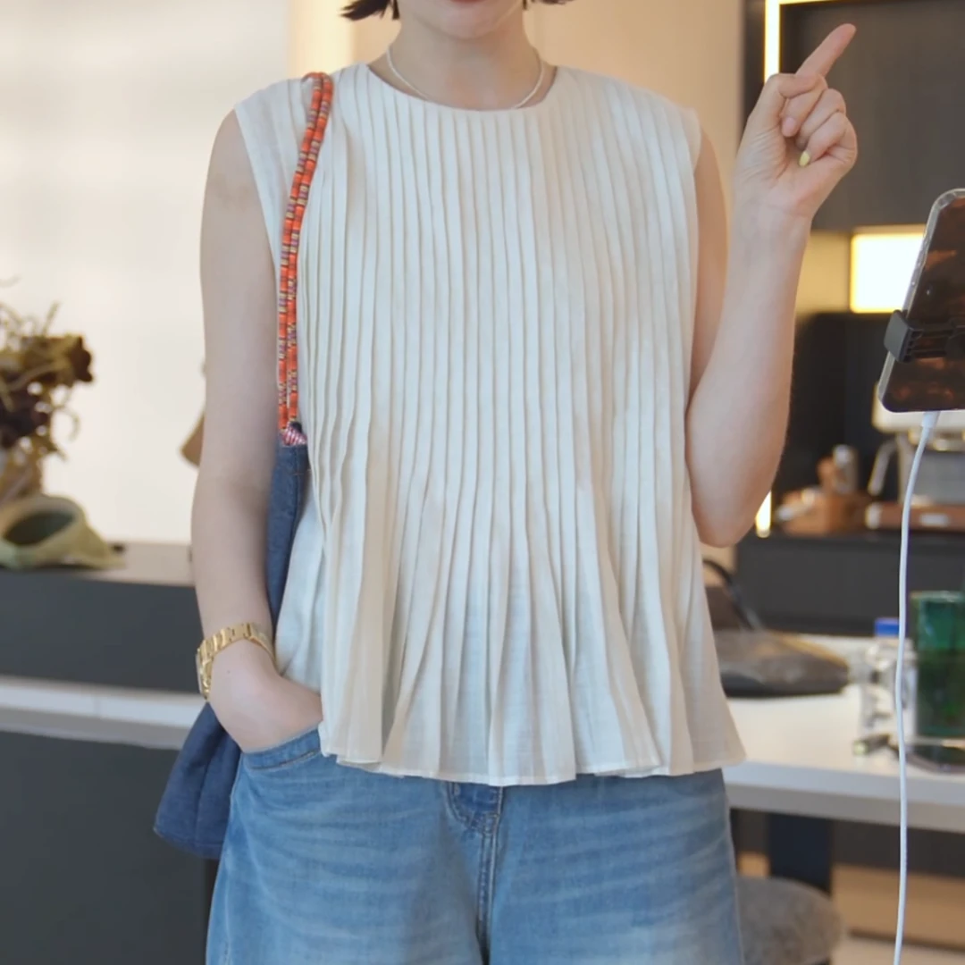 2025夏季新款显瘦轻薄透气显瘦无袖纯色洋气百搭背心LK2504730