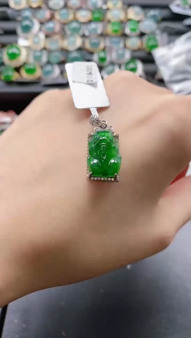 【闪购商品】翡翠戒指银S925镶嵌51511