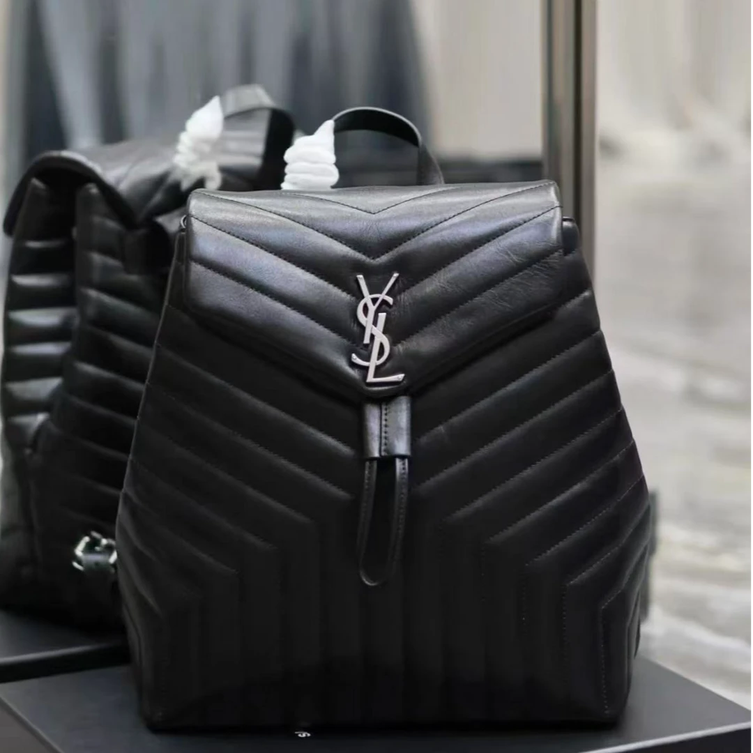 99新 YSL/圣罗兰 展会外场！黑银泡芙双肩包