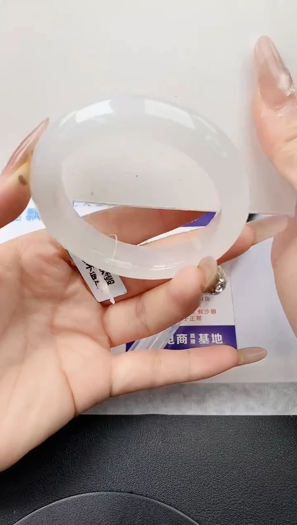 未镶嵌手镯石英质玉w53-B