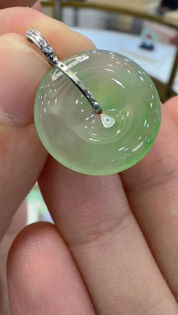 【闪购商品】翡翠吊坠(不含链)18K金镶嵌多样性团购发一件