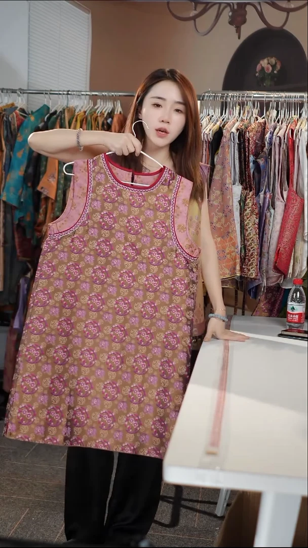 蜀锦红色梅花连衣裙