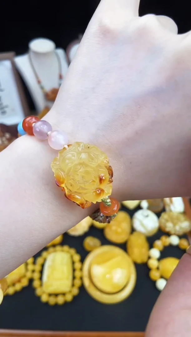 琥珀未镶嵌珠宝奇石柒月
