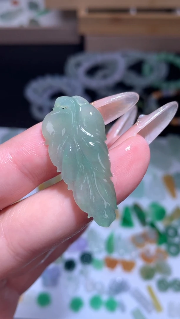 未镶嵌定制翡翠叶子