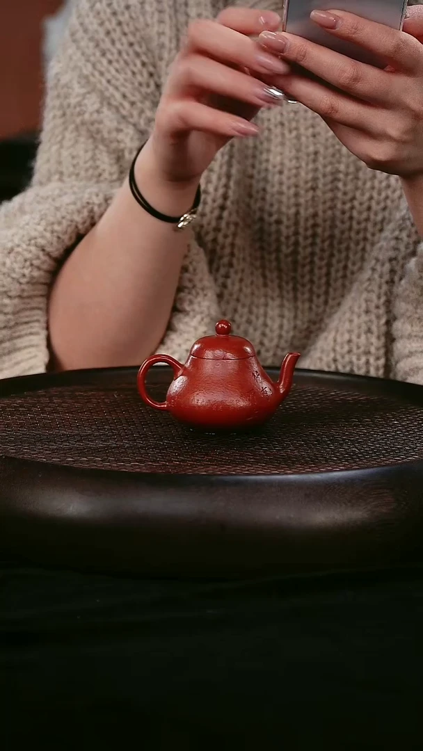 茶壶紫砂一***?宜兴 原矿  紫砂