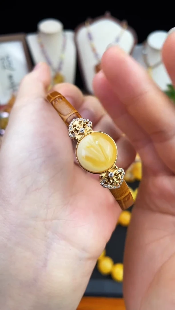 琥珀未镶嵌珠宝奇石柒月