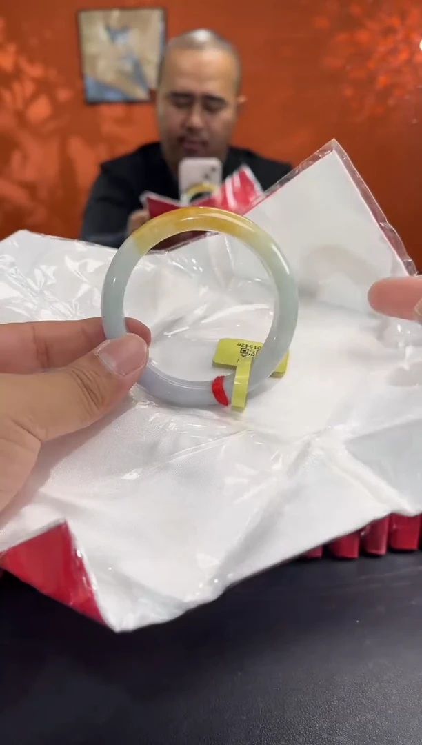 未镶嵌手镯翡翠翡翠手镯