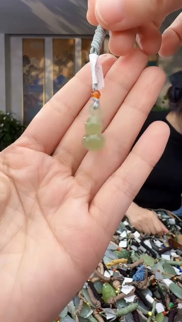 未镶嵌和田玉挂件拍一发一