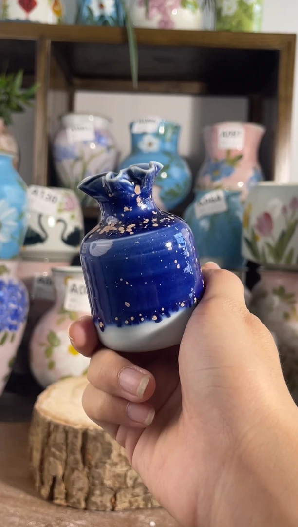 景德镇手绘陶瓷花瓶