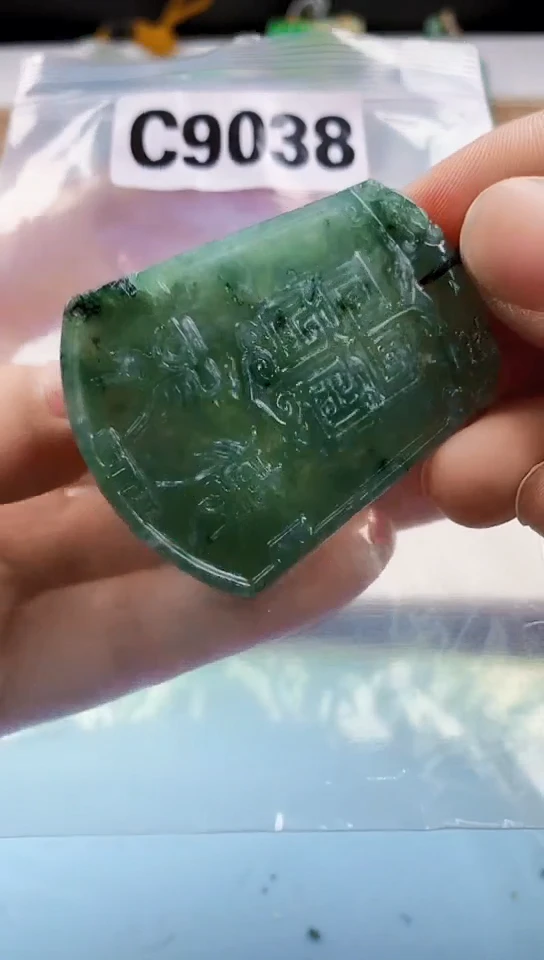 翡翠未镶嵌颈饰天然翡翠吊坠挂件