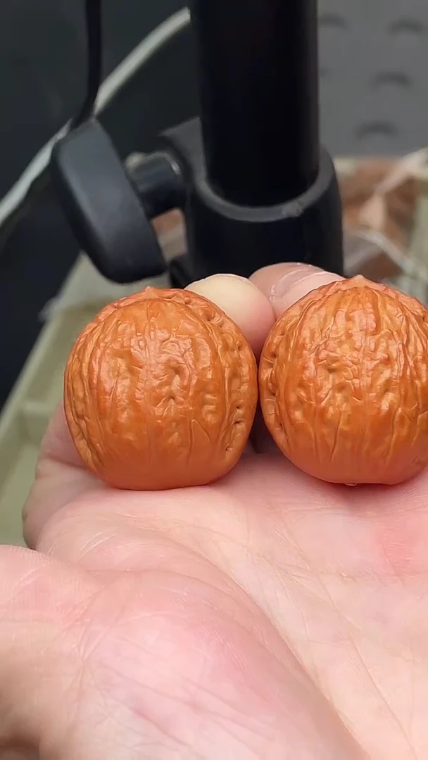 把件文玩核桃狼牙山