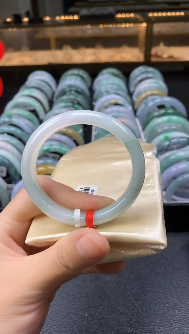 未镶嵌手镯翡翠贵妃12.0*7.5