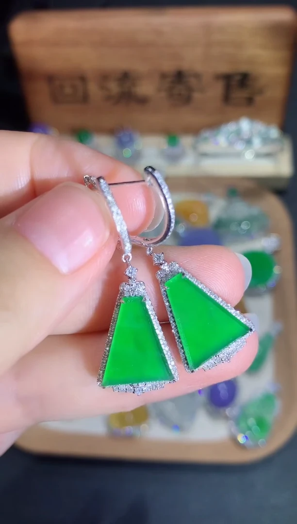 翡翠18K金镶嵌耳饰21团购多样性发其一