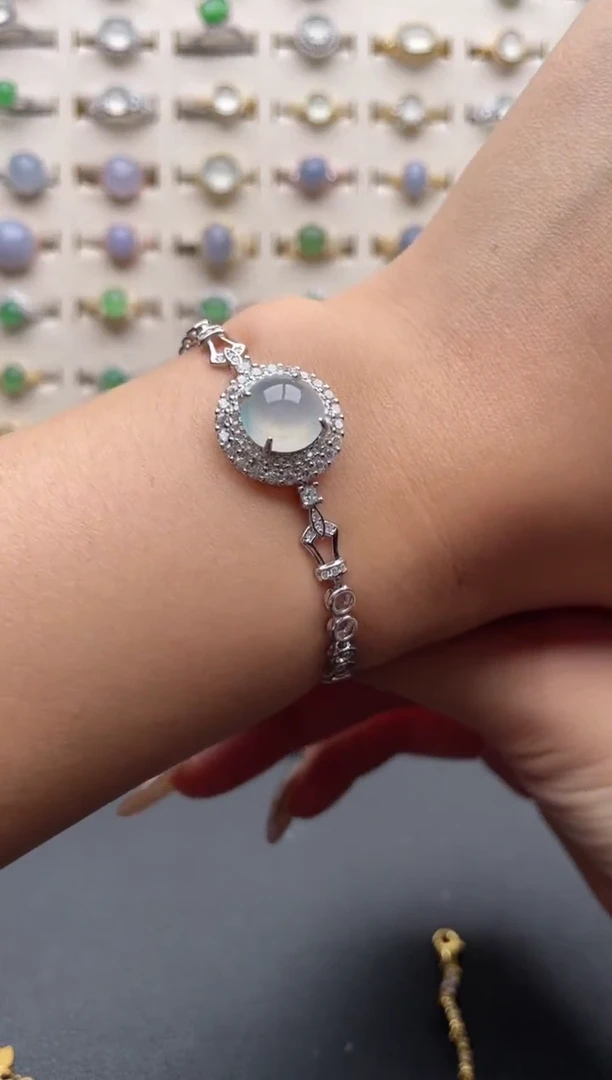 未镶嵌戒指翡翠一物一证一礼盒