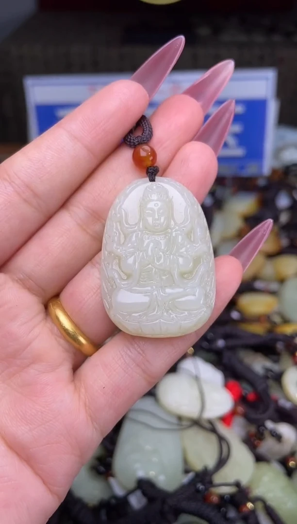 和田玉未镶嵌颈饰1