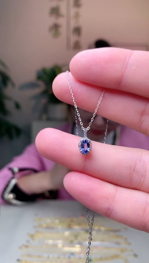 颈饰蓝宝石银S925镶嵌吊坠