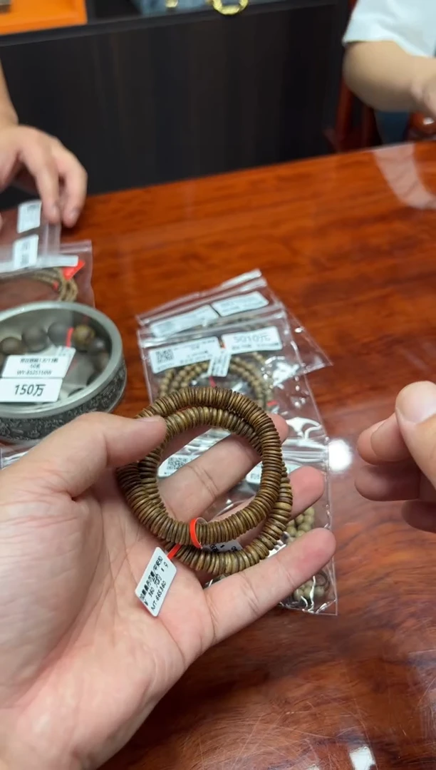 手串沉香MT-360//多样性发其一加里曼丹沉香