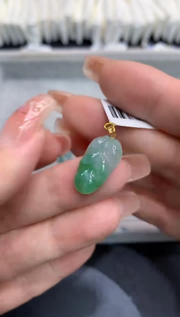 吊坠(不含链)18K金镶嵌翡翠111111111111111